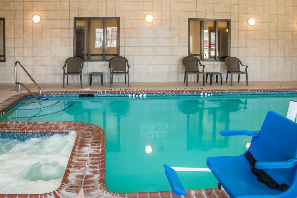 Sleep Inn & Suites At Six Flags San Antonio Ngoại thất bức ảnh
